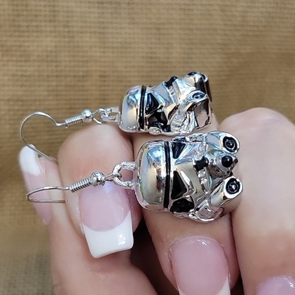 STAR WARS STORM TROOPER EARRINGS - Picture 5 of 7